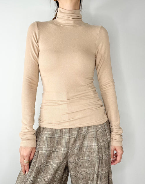 Danica Turtleneck Beige