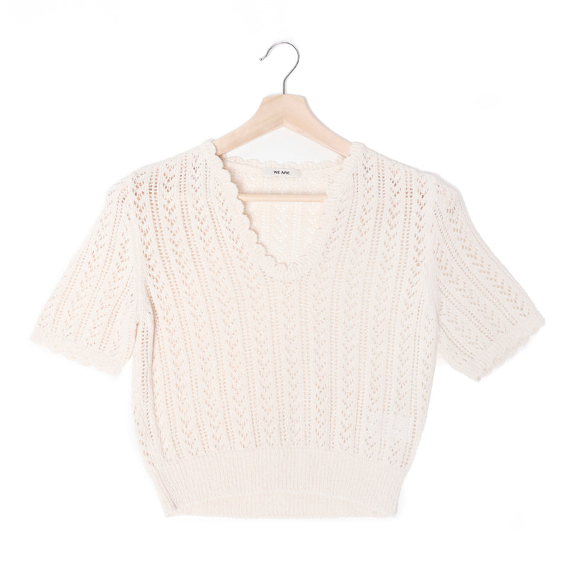 Short Sleeve V-Neck Knit Top